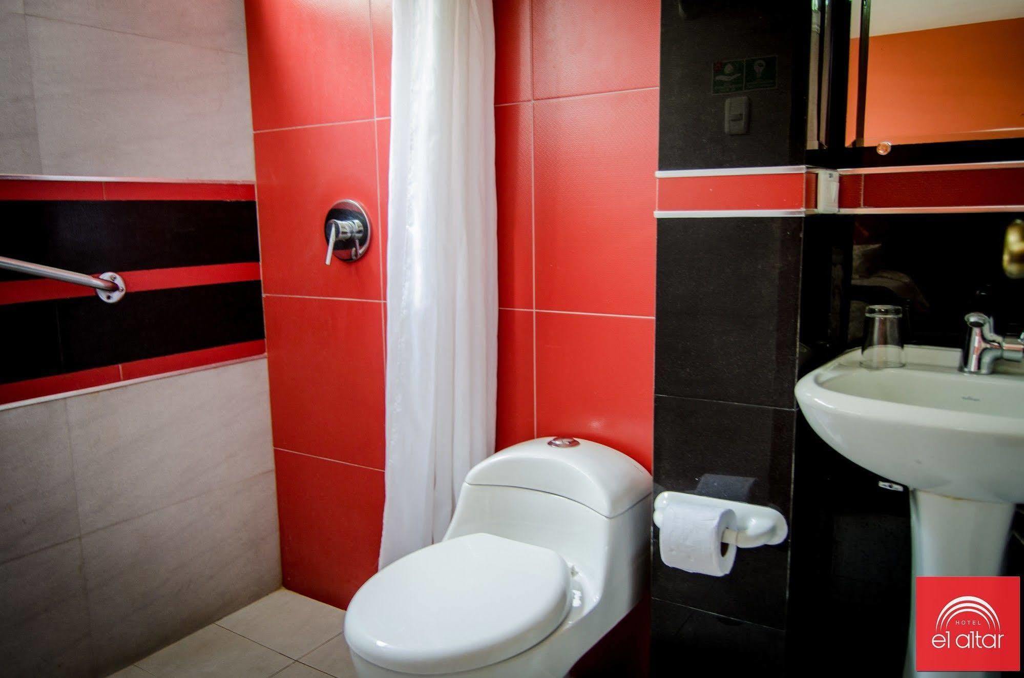 Hotel El Altar Riobamba Bagian luar foto
