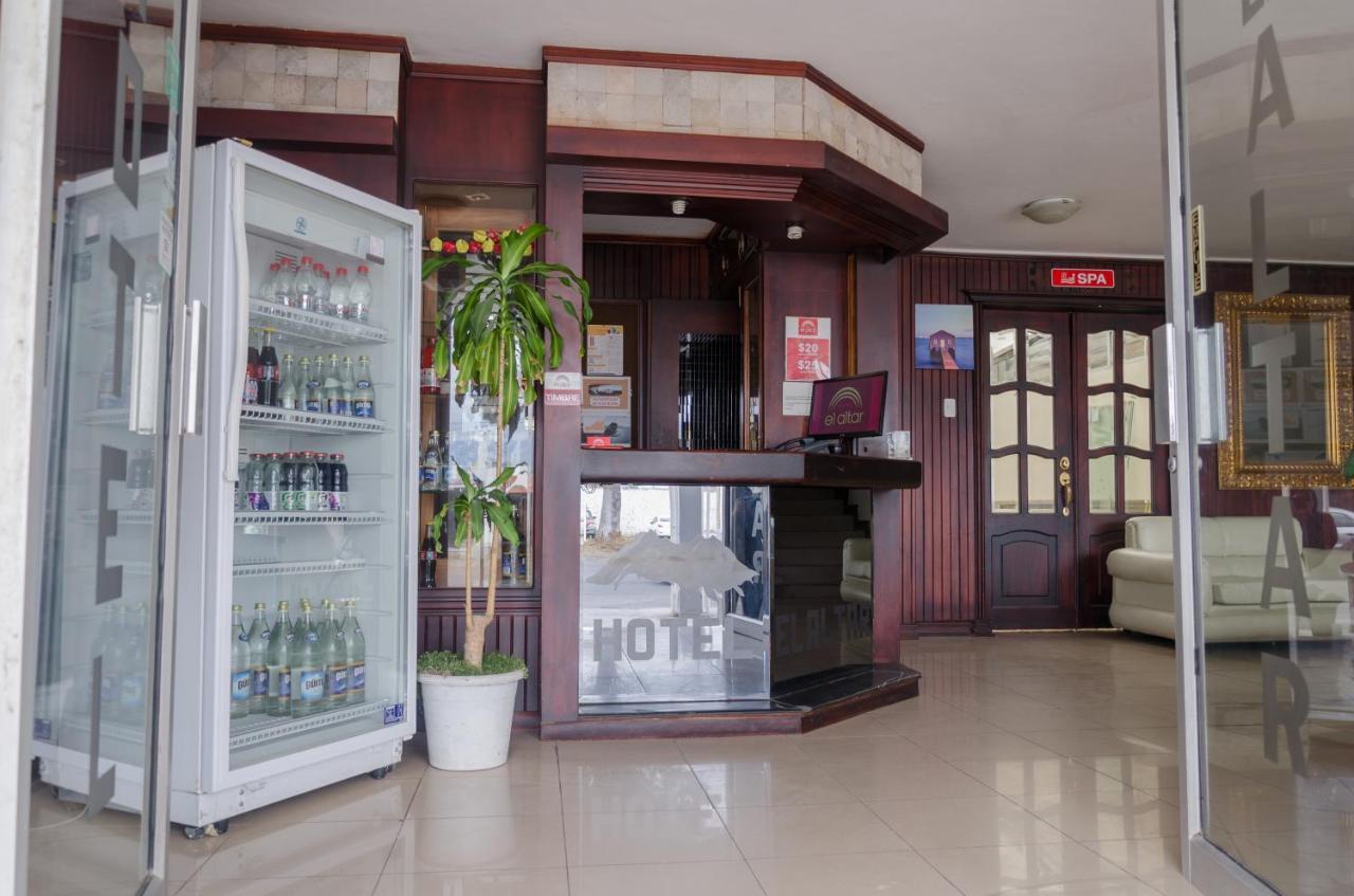 Hotel El Altar Riobamba Bagian luar foto